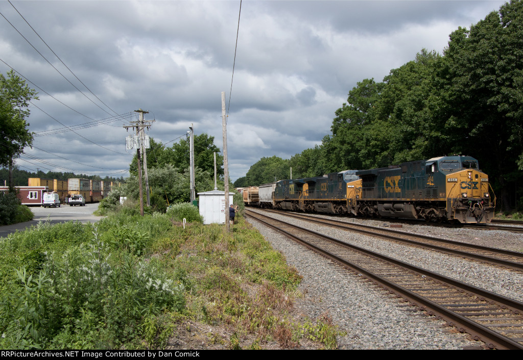 CSXT 464 Leads M426 through CPF-WL